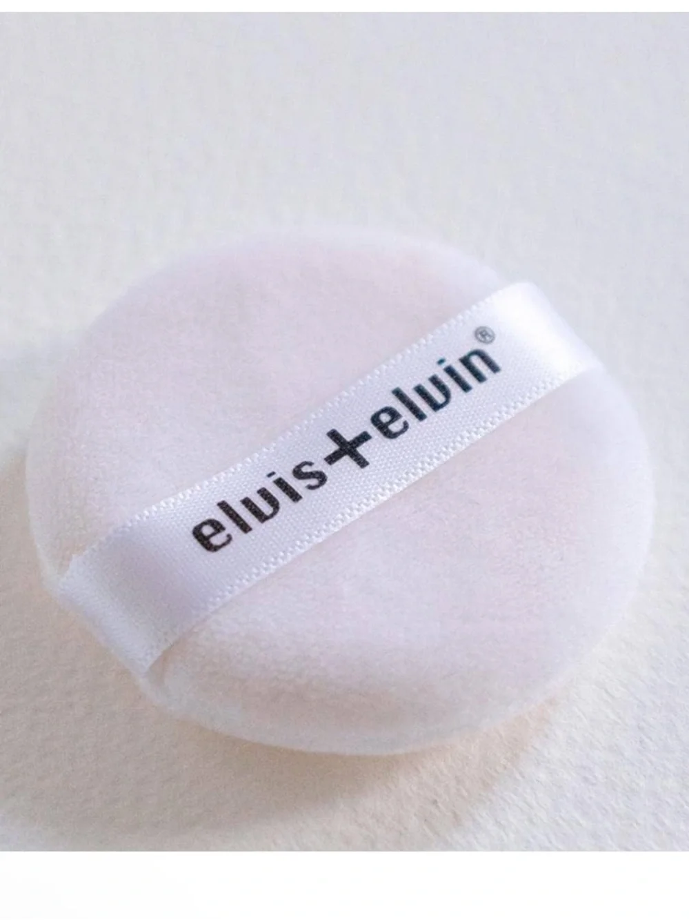 Elvis + Elvin Hyaluronic Setting Powder with Fullerene in Lavender – NWT
